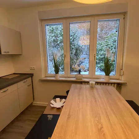Apartment Wunderschoenes Haus Am Waldrand Fuer Max 8 Personen *