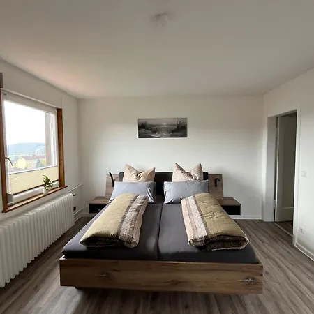 Apartment Wunderschoenes Haus Am Waldrand Fuer Max 8 Personen *
