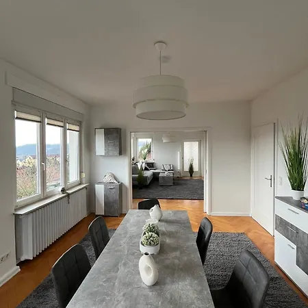 Apartment Wunderschoenes Haus Am Waldrand 1
