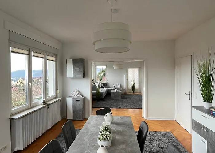 Apartment Wunderschoenes Haus Am Waldrand 1